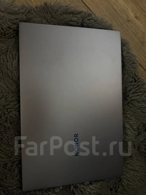 Honor MagicBook 14. 14", 2,1����, ��� 16 ��, ���� 512���, WiFi: 1, Bluetooth: 1, ����������� �� 5��. ����