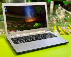 Lenovo IdeaPad 320. 15.6", 2,5����, ��� 12 ��, ���� 240���, WiFi: 1, Bluetooth: 1, ����������� �� 2��. ����