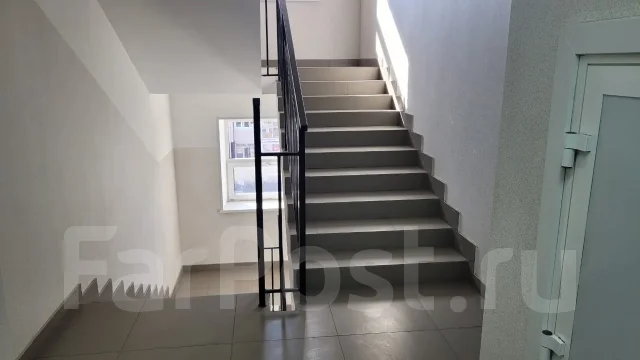 ������, ����� ������������ 64/2. ��������������, ���������, 28,4���.��., 4/6 ���� ����