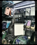 Samsung Galaxy Z Flip5. �/�, 512 ��, �����, 3G, 4G LTE, 5G, NFC ����