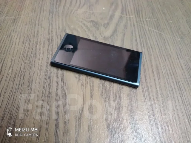 Apple iPod nano. ����