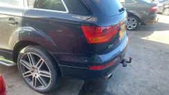 ������ ��������� Audi Q7 4L ����