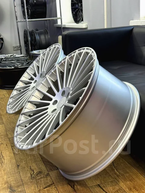 Hamann. 10.0/11.0x22", 5x112, ET32/35, �� 66,6���. ����