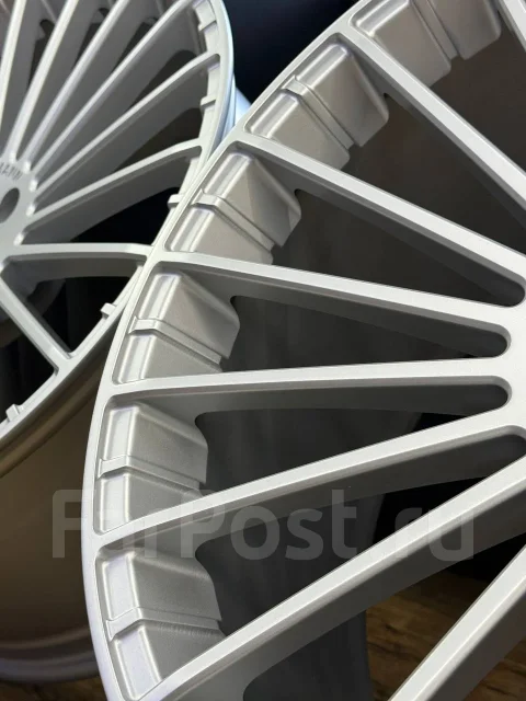 Hamann. 10.0/11.0x22", 5x112, ET32/35, �� 66,6���. ����