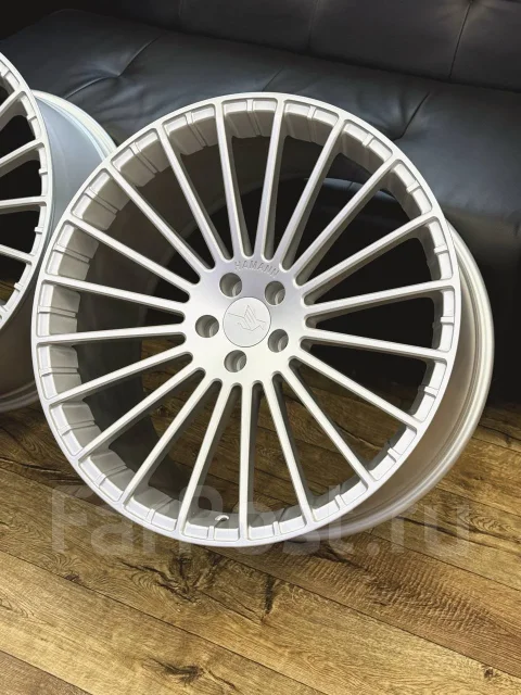 Hamann. 10.0/11.0x22", 5x112, ET32/35, �� 66,6���. ����