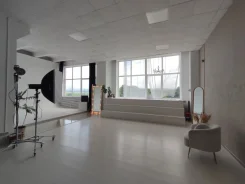 �������������. �� ������� �.�. ���������� AIVA STUDIO ����