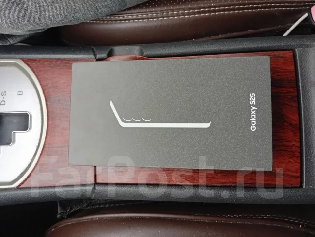 Samsung Galaxy S25. �/�, 256 ��, �����, 4G LTE, 5G, Dual-SIM, NFC, eSIM, ������� �������, ������������ ������� ����