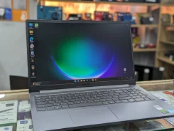 Lenovo LOQ 15IAX9E. 15.6", 2,4����, ��� 16 ��, ���� 500���, WiFi: 1, Bluetooth: 1, ����������� �� 30��. ����