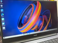 Huawei MateBook D 14. 14", 1,6����, ��� 8 ��, ���� 256���, WiFi: 1, Bluetooth: 1, ����������� �� 10��. ����