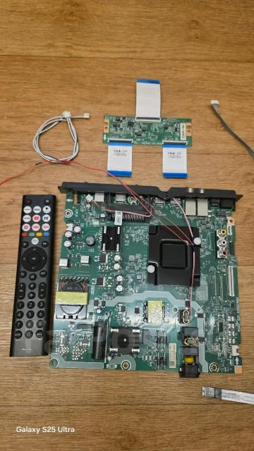 Hisense 55E7Q ����