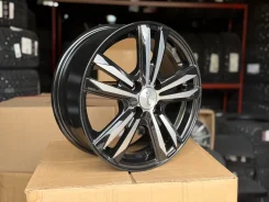 iFree ������. 6.0x15", 4x100, ET45, �� 67,1���. ����