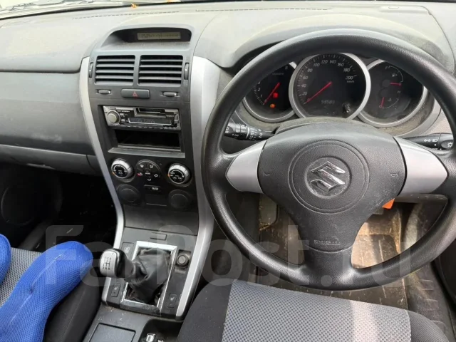 Suzuki Escudo. TA74W, M16A ����