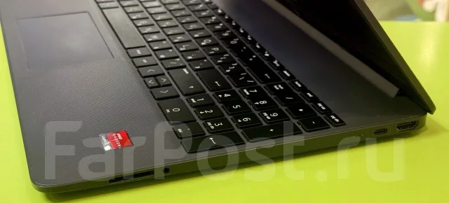 HP 15. 15.6", 2,4����, ��� 8 ��, ���� 256���, WiFi: 1, Bluetooth: 1, ����������� �� 3��. ����