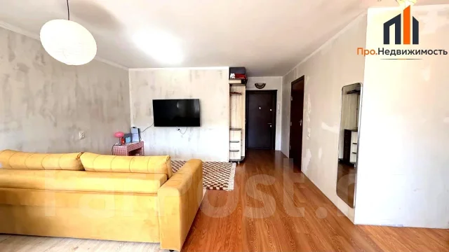 ������, ����� �������� 17�. ������ �������, ���������, 42,7���.��., 9/10 ���� ����