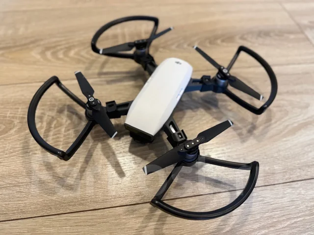 DJI Spark. � ������� ����