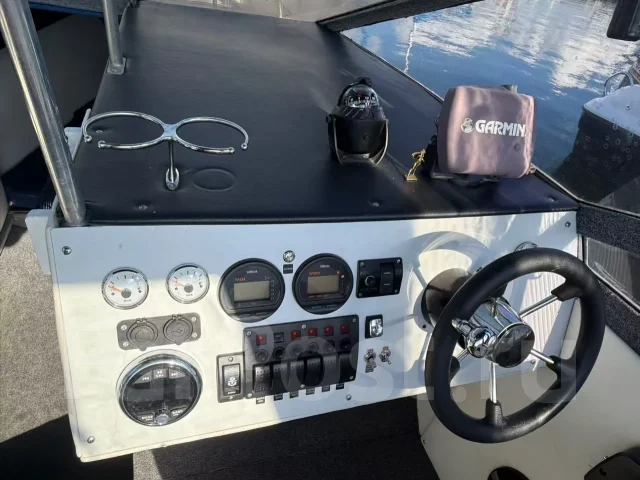 Marlin. 2006 ���, ����� 6��., ��������� ���������, 150��.�., ������ ����