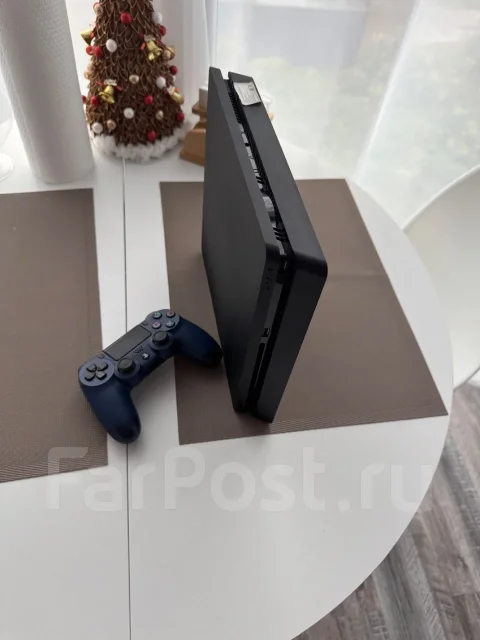 Sony PlayStation 4 Slim ����