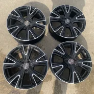 RAYS HFullCross Cross Sleekers Q5