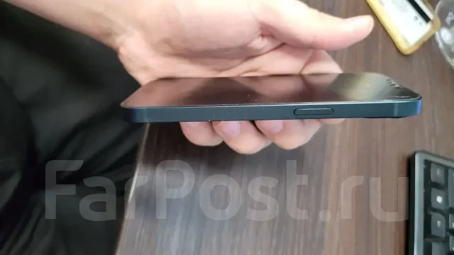 Apple iPhone 13. �/�, 128 ��, �����, 3G, 4G LTE, NFC, eSIM, ������� �������, ������������ ������� ����