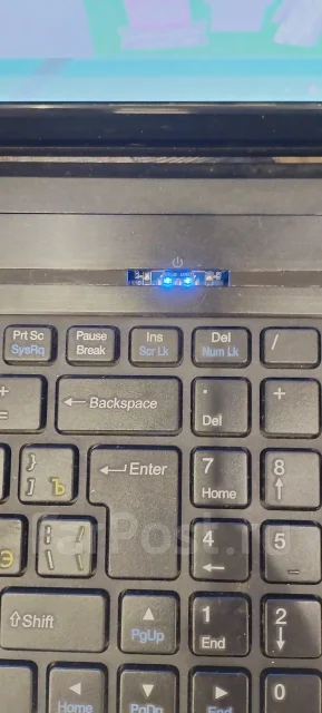 DNS. 17.3", 1,7����, ��� 12 ��, ���� 500���, WiFi: 1, Bluetooth: 1, ����������� �� 1��. ����