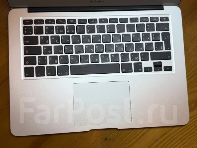 Apple MacBook Air 13 2017 Mid. 13.3", 1,8����, ��� 8 ��, ���� 128���, WiFi: 1, Bluetooth: 1, ����������� �� 10��. ����