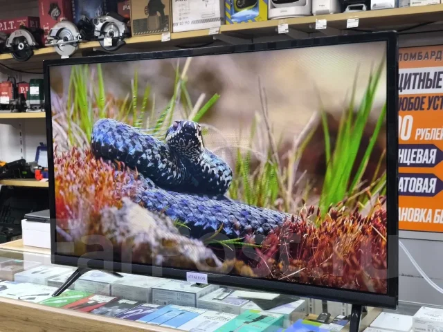 iFFALCON 32F52. LED ����
