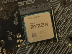 AMD Ryzen 5 5600 ����