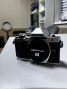 Olympus E-M10 Mark II ����