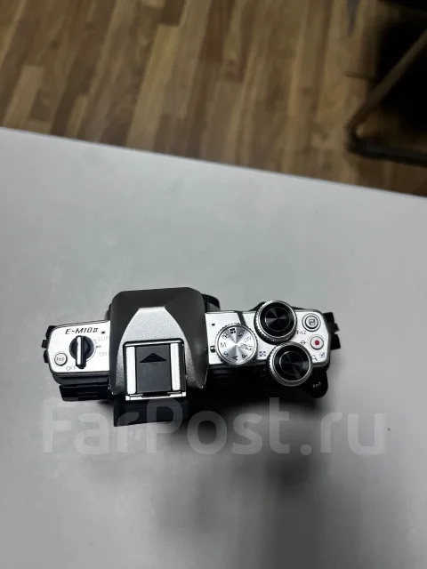 Olympus E-M10 Mark II ����