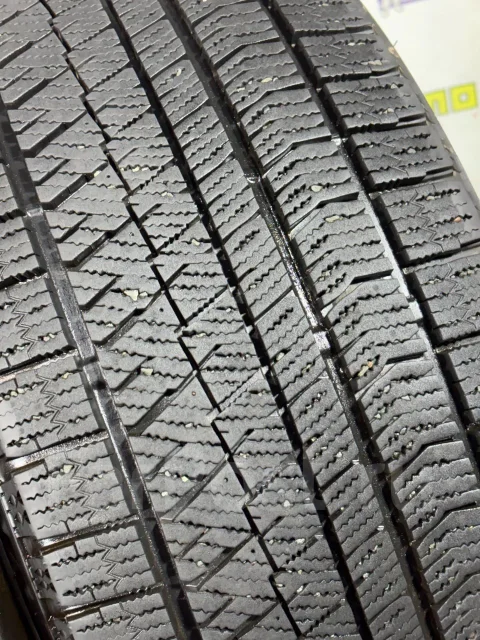 Bridgestone Blizzak VRX2. ������, ��� �����, 2018 ���, �/�, ����� 5 % ����