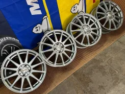 Weds Ravrion. 6.0x16", 4x100, ET42 ����