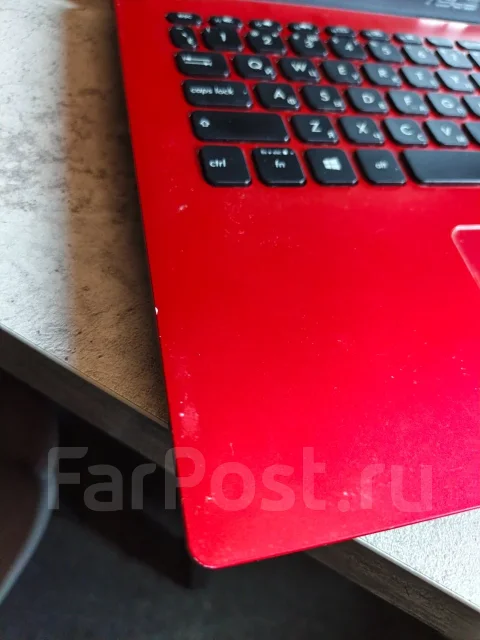 Asus. 15.6", 2,9����, ��� 8 ��, ���� 250���, WiFi: 1, Bluetooth: 1, ����������� �� 3��. ����