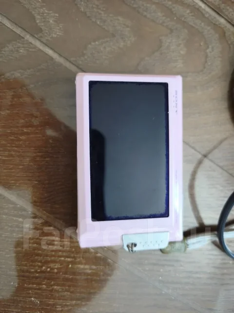 Sony Cyber-shot DSC-T70 ����