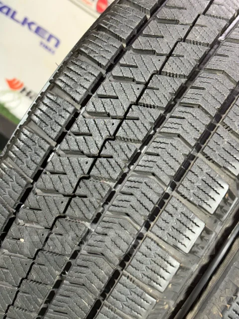 Bridgestone Blizzak VRX2. ������, ��� �����, 2020 ���, �/�, ����� 5 % ����