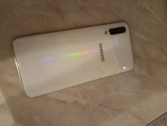 Samsung Galaxy A50. �/�, 128 ��, �����, 4G LTE ����