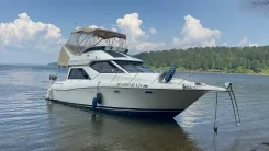 Bayliner. 2001 ���, ����� 10,5��., ��������� ������������, 620��.�., ������ ����