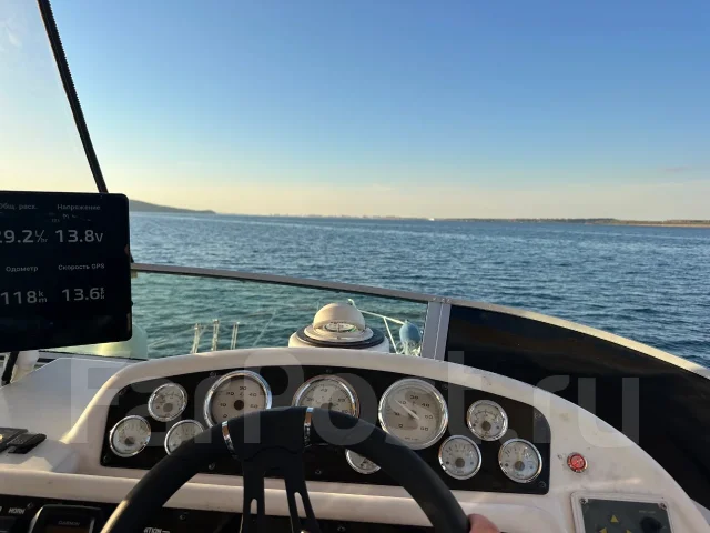 Bayliner. 2001 ���, ����� 10,5��., ��������� ������������, 620��.�., ������ ����