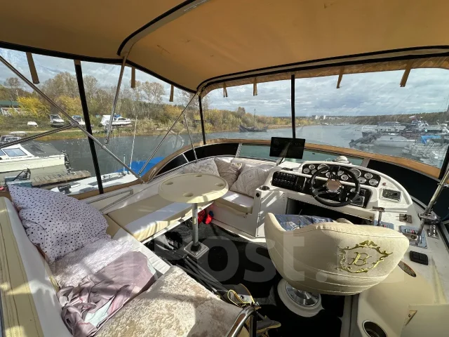 Bayliner. 2001 ���, ����� 10,5��., ��������� ������������, 620��.�., ������ ����