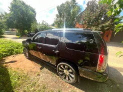 Cadillac Escalade ����