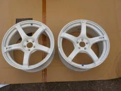 Advan Racing TC-4