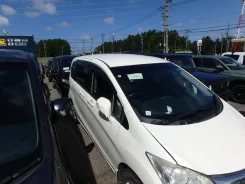 Honda Freed. GB3, L15A ����