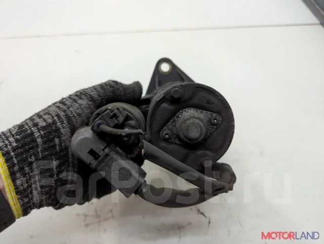 ������� Toyota Corolla E12 2001-2006 22130905 281000D130 ����