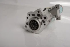 ������� Isuzu 4HG1 / 4HF1 / 4HE1 24V 11 ������ Dagger HST008 HST008 ����
