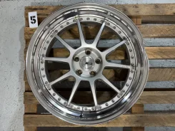 SSR Professor SP3. 8.5x20", 5x114.3, ET30, �� 73,1���. ����