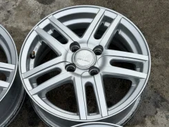 Weds Ravrion. 5.5x14", 4x100, ET45, �� 73,1���. ����