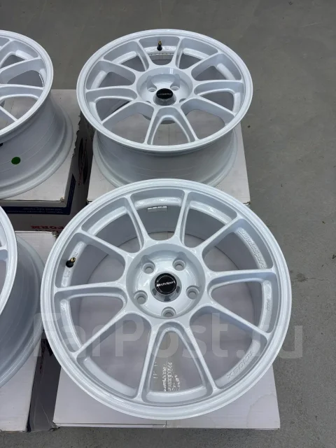 Weds Sport TC105X. 8.0x17", 5x114.3, ET35, �� 73,1���. ����
