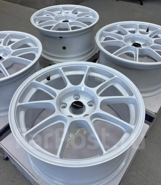 Weds Sport TC105X. 8.0x17", 5x114.3, ET35, �� 73,1���. ����