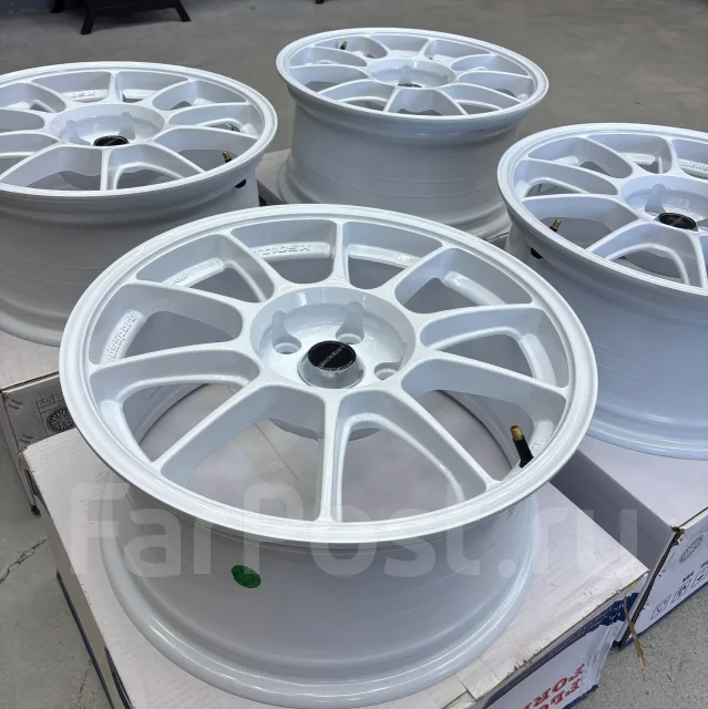 Weds Sport TC105X. 8.0x17", 5x114.3, ET35, �� 73,1���. ����