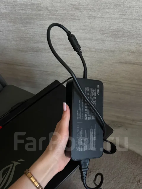 Asus ROG Strix G17. 17.3", 165����, ��� 16 ��, ���� 1 000���, WiFi: 1, Bluetooth: 1, ����������� �� 24��. ����