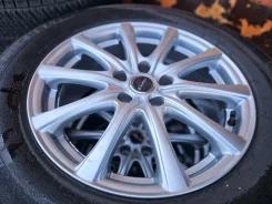 Hot Stuff Exsteer. 7.0x17", 5x114.3, ET38, �� 73,1���. ����
